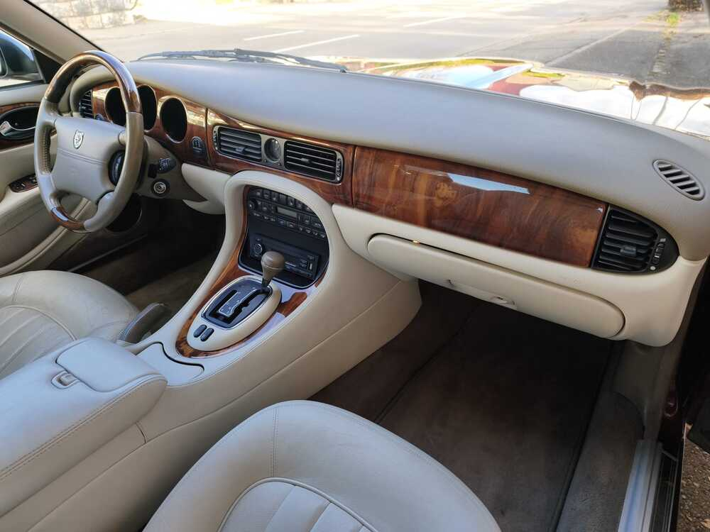 Jaguar XJ 4.0 V8 Sovereign Limousine