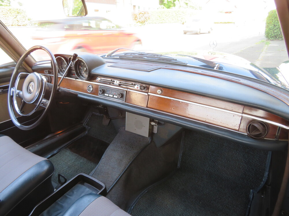 Mercedes-Benz 250 SE Limousine