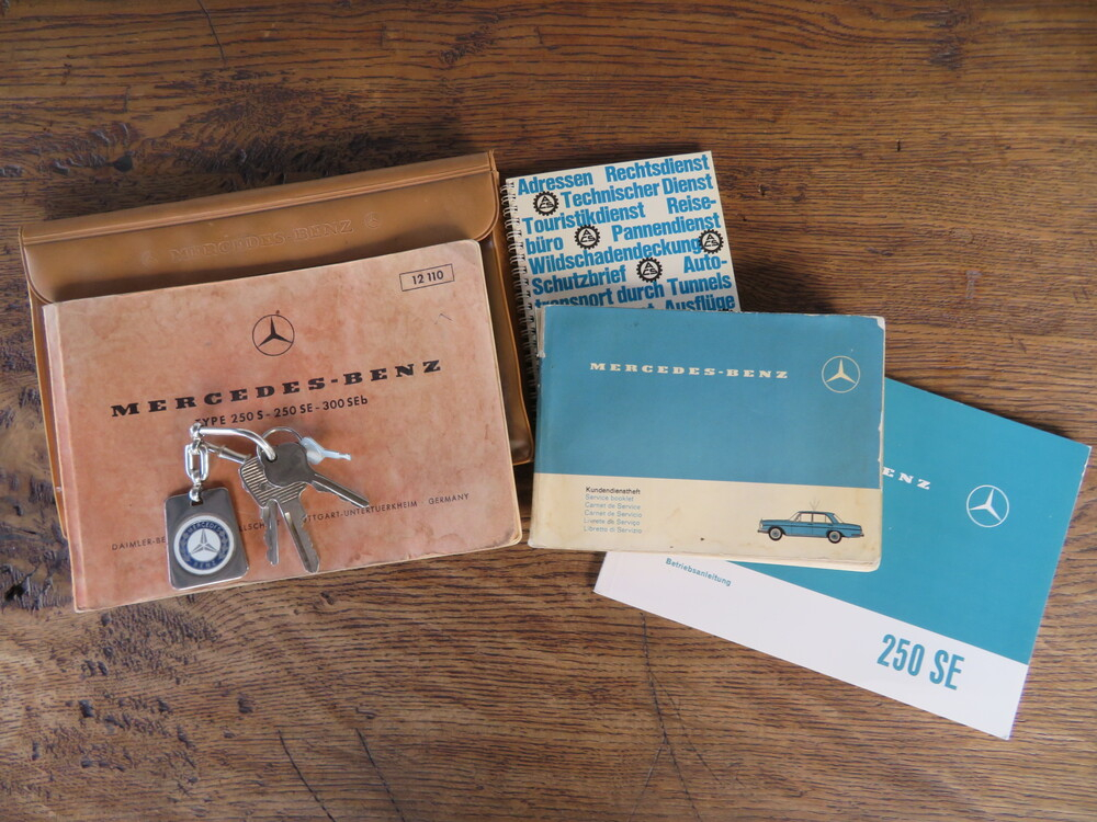 Mercedes-Benz 250 SE Limousine